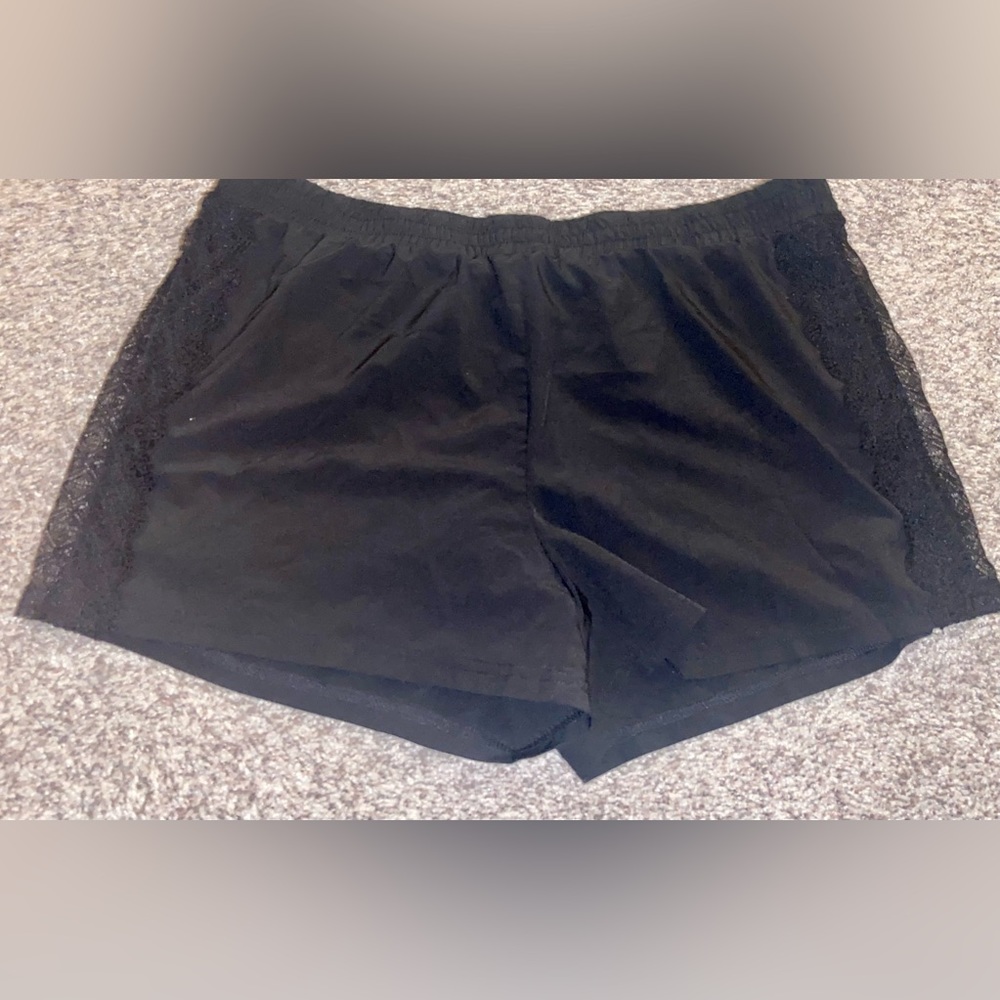 Fabletics black shorts Sz large